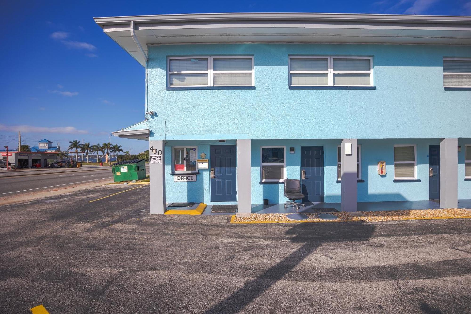 Aladdin Motel By Oyo Merritt Island Eksteriør bilde